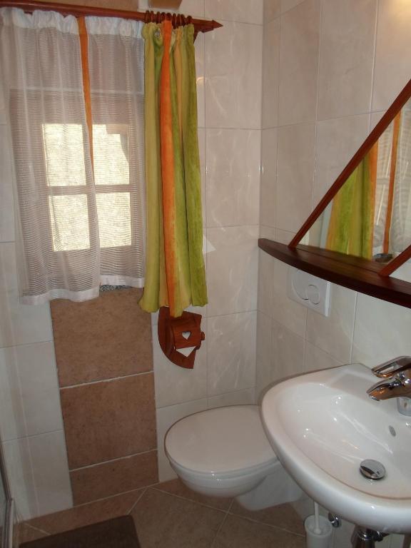 וואלד אים פינצגאו Ferienwohnung Steiner חדר תמונה